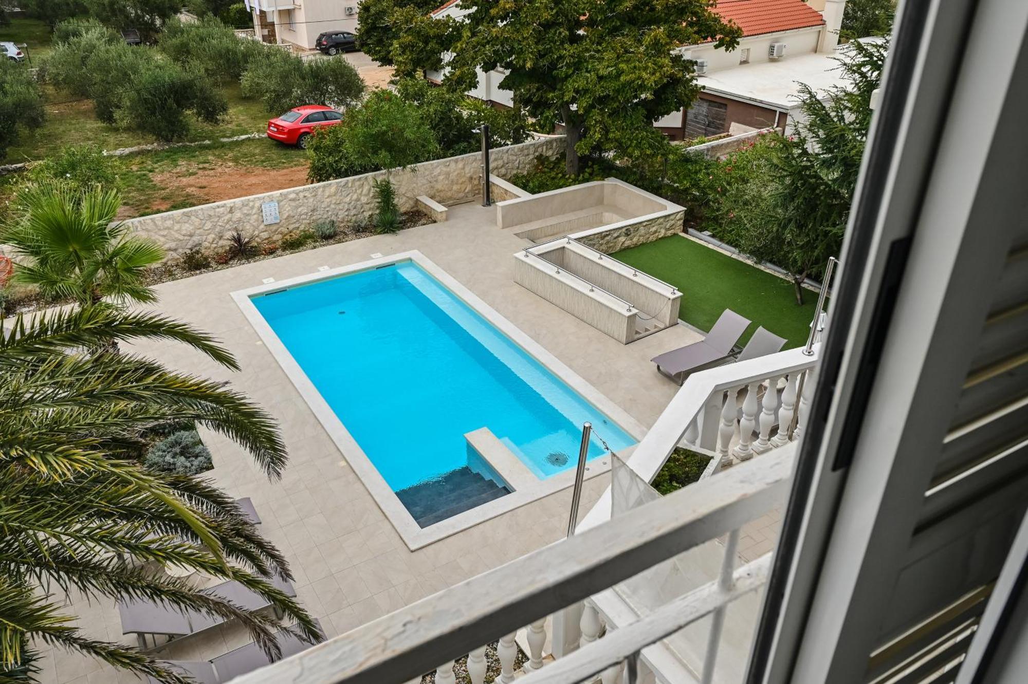 Seagull Pool Apartments & Studios Novalja Rom bilde