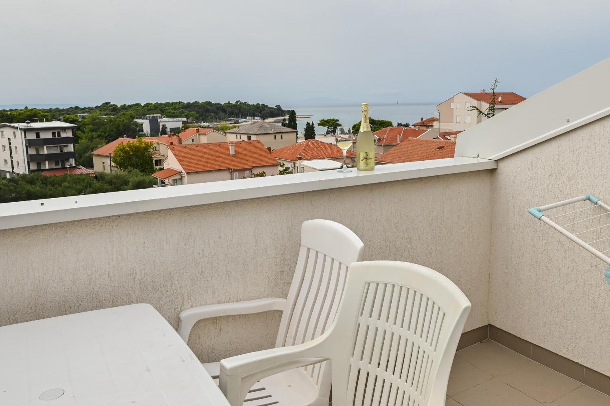 Seagull Pool Apartments & Studios Novalja Rom bilde