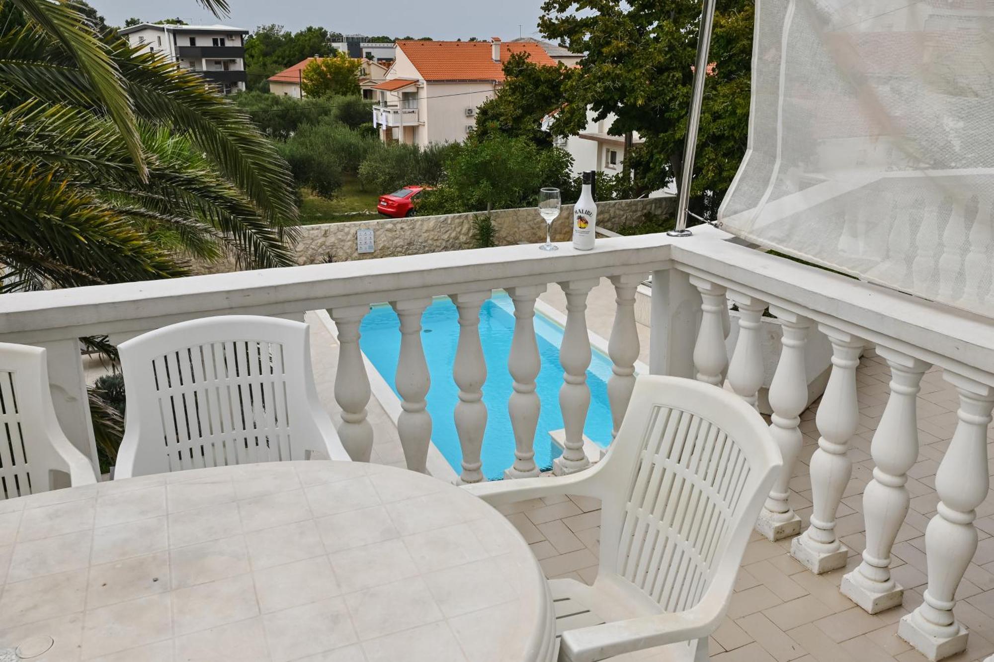 Seagull Pool Apartments & Studios Novalja Rom bilde