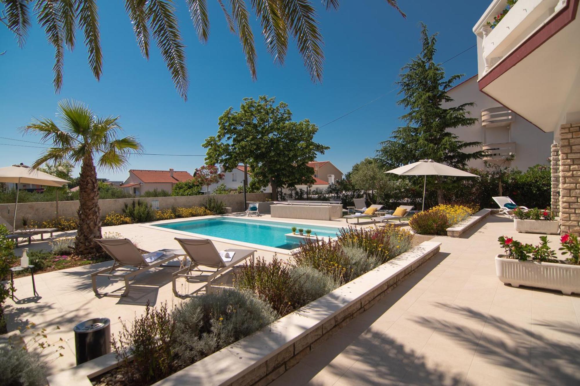 Seagull Pool Apartments & Studios Novalja Rom bilde